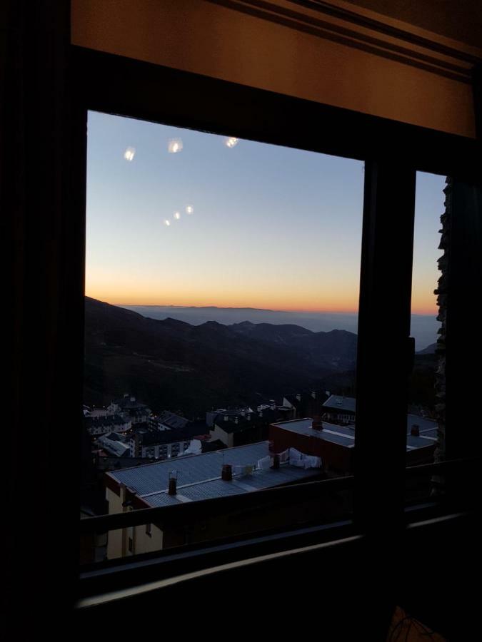 Zona Media Erb Alojamientos Sierra Nevada Exteriör bild